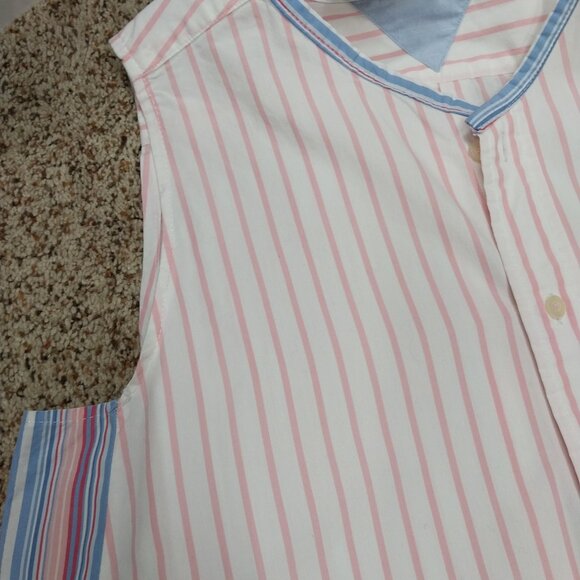 3564 Size Large Handmade Sleeveless Button Down Shirt. - Picture 2 of 4